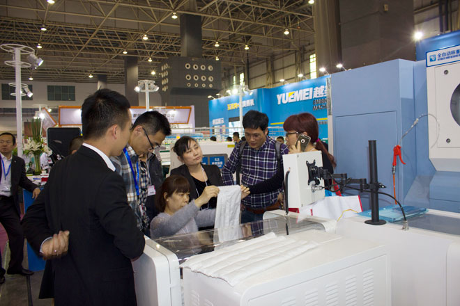 The first show of Bealead strategic new products in Dongguan, full-automatic numbering machine launch a new era.